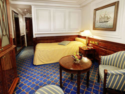 Sea Cloud II category F cabin