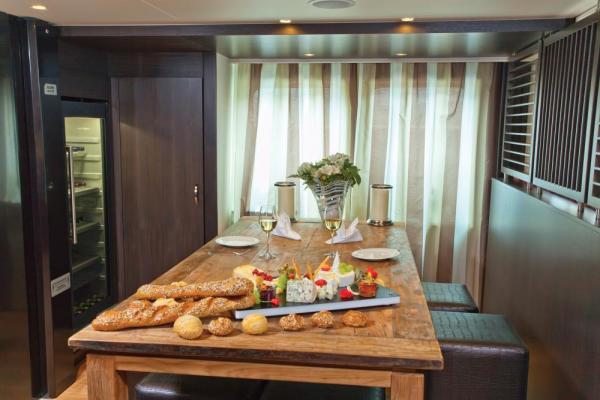 Amacello Suite